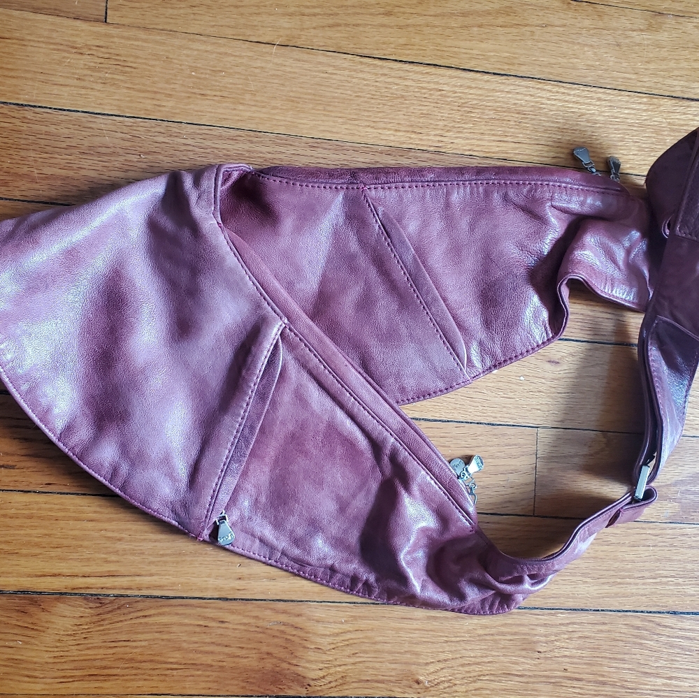 Women’s Crossbody Sling Bag in Dusty Rose - Picture 2 of 5